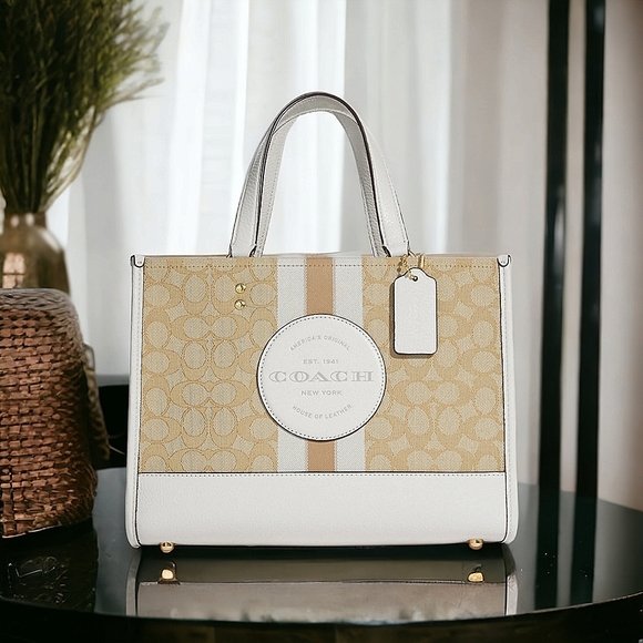 Coach Dempsey Carryall